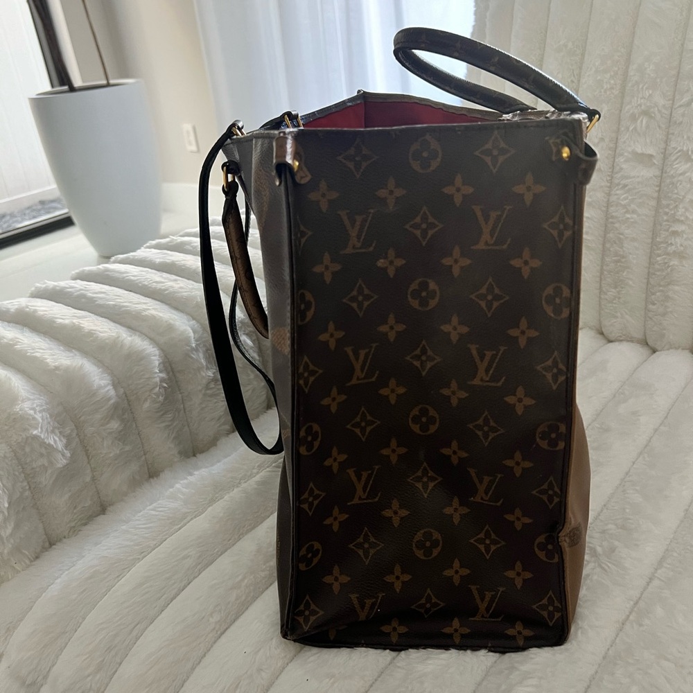 Louis Vuitton large Dark Brown Monogram Tote - Picture 12 of 16